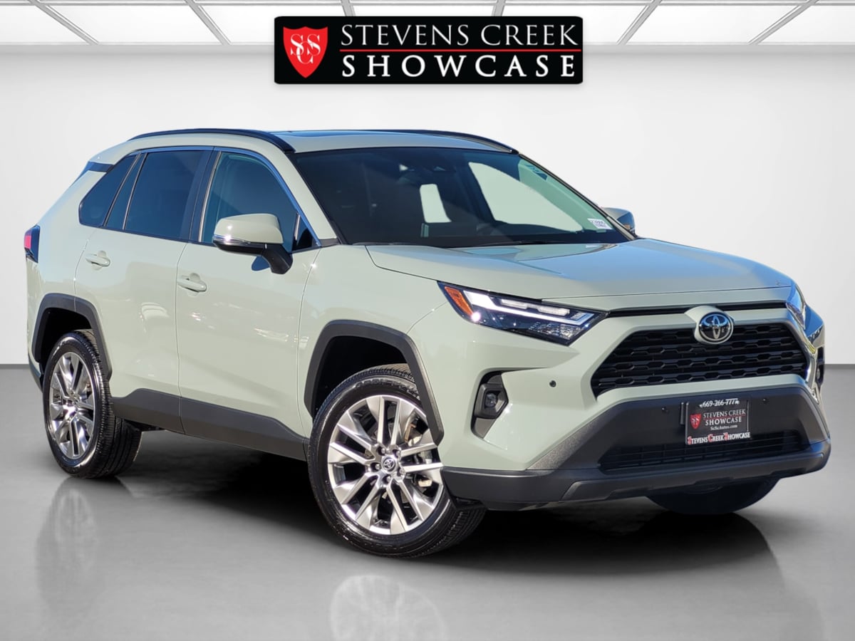 2023 Toyota RAV4 XLE Premium