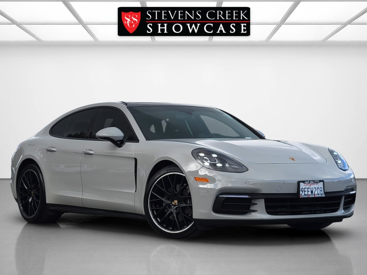 2019 Porsche Panamera 