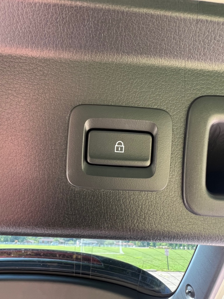 2023 Mazda CX-30 2.5 S Preferred photo 12
