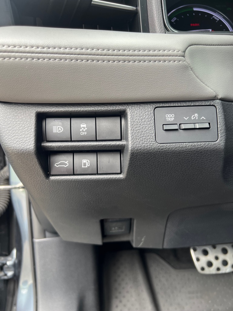 2019 Toyota Avalon Hybrid XLE photo 7