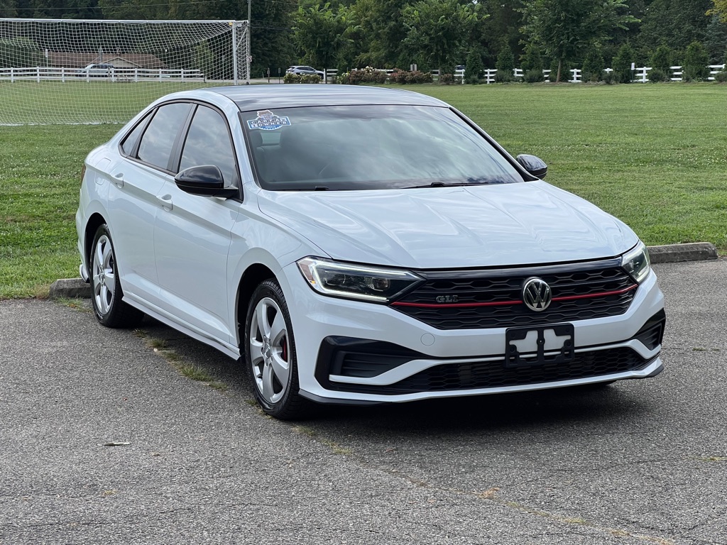 2019 Volkswagen Jetta GLI S photo 3