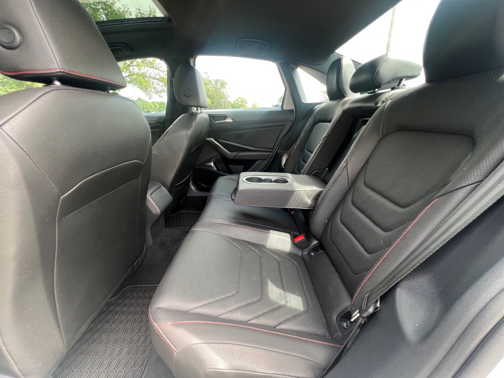 2019 Volkswagen Jetta GLI S photo 16