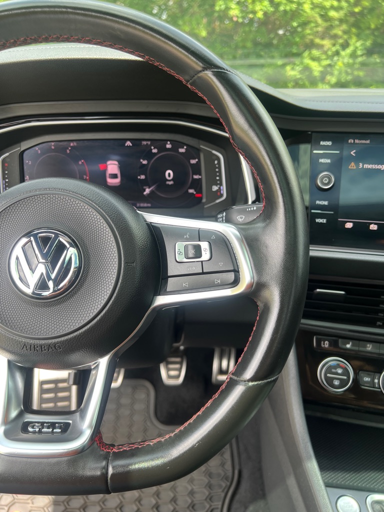 2019 Volkswagen Jetta GLI S photo 22