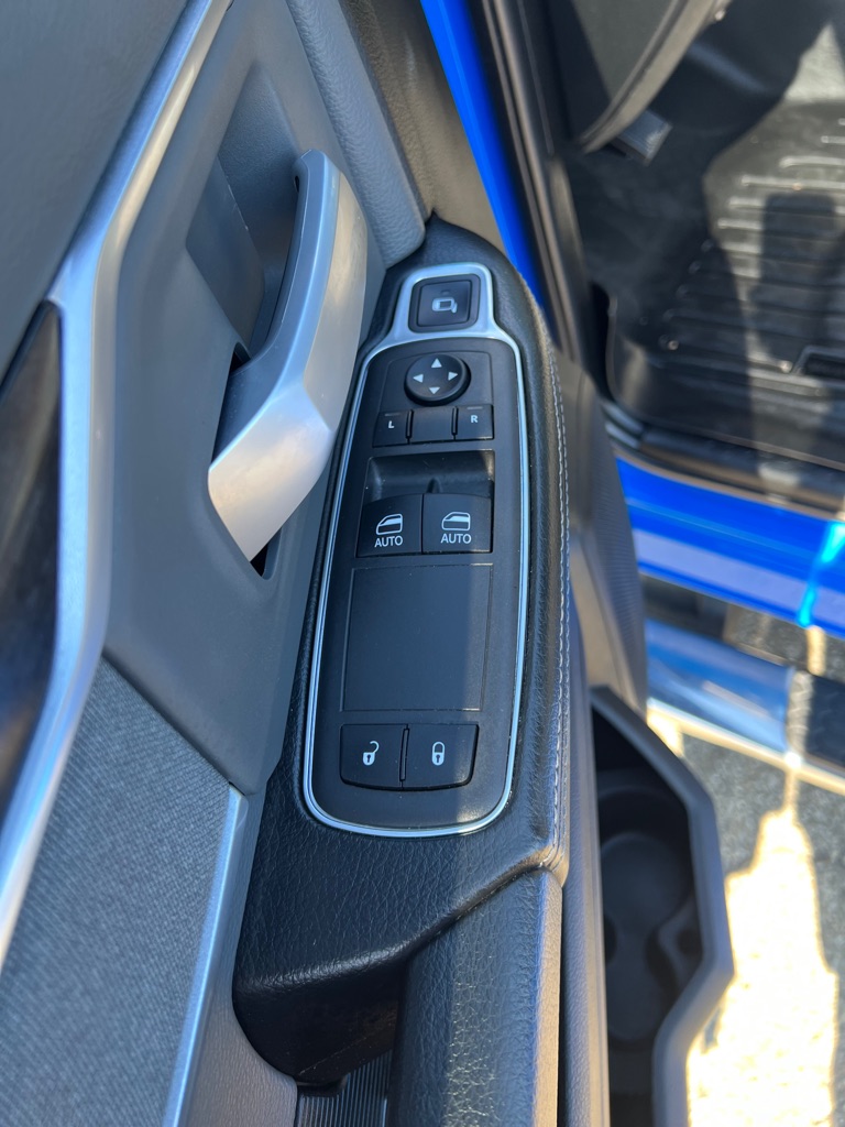 2023 Ram 5500 SLT photo 17