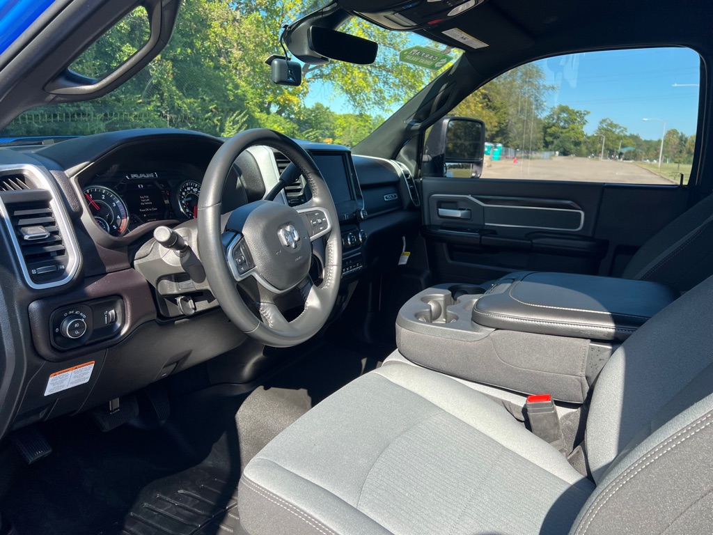 2023 Ram 5500 SLT photo 19