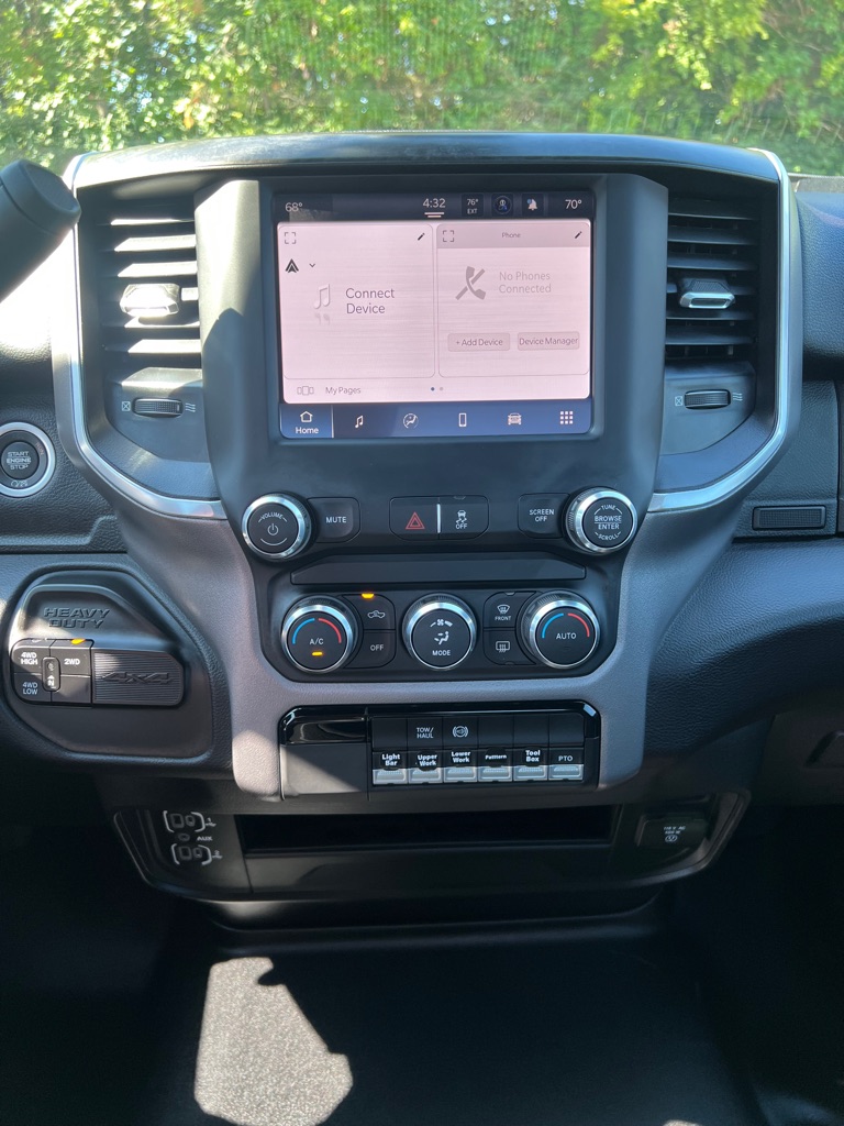 2023 Ram 5500 SLT photo 26
