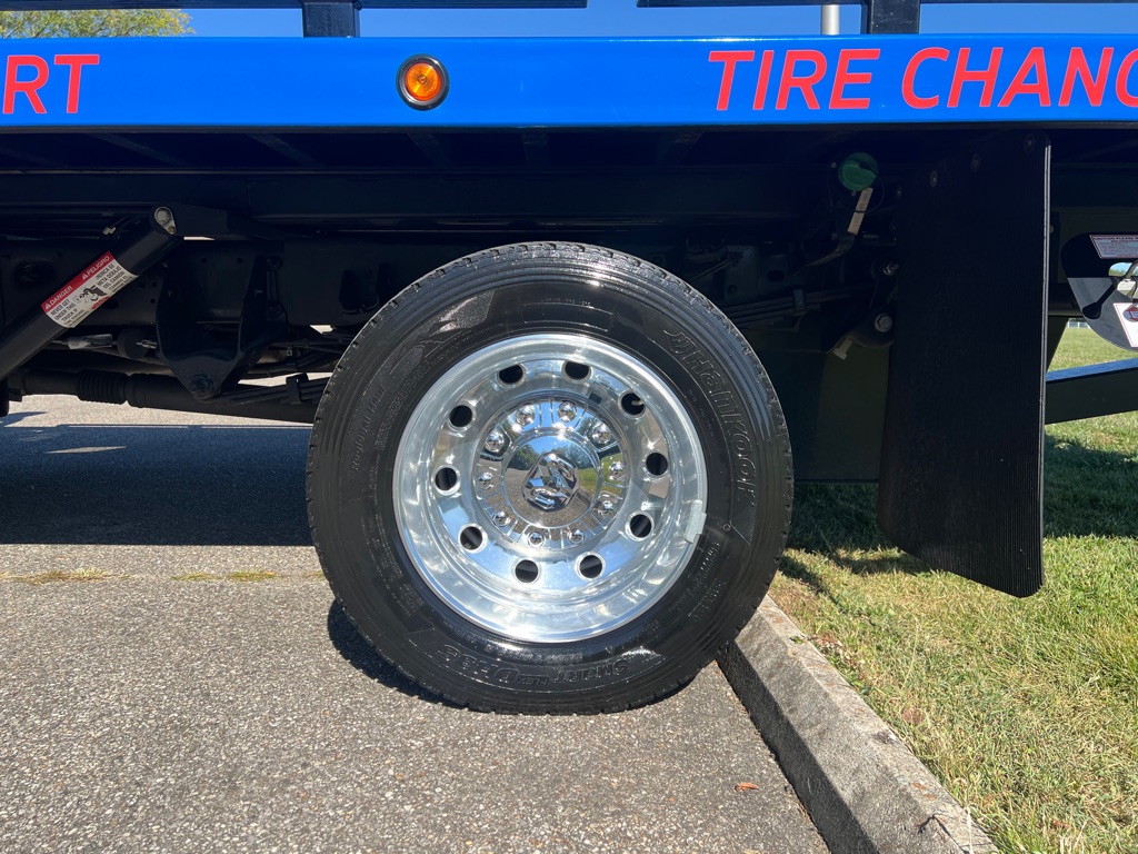 2023 Ram 5500 SLT photo 29