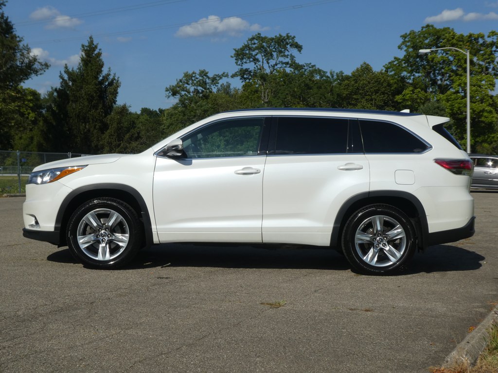 2016 Toyota Highlander Limited photo 8