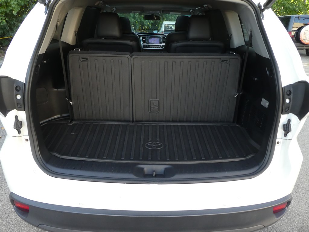 2016 Toyota Highlander Limited photo 17