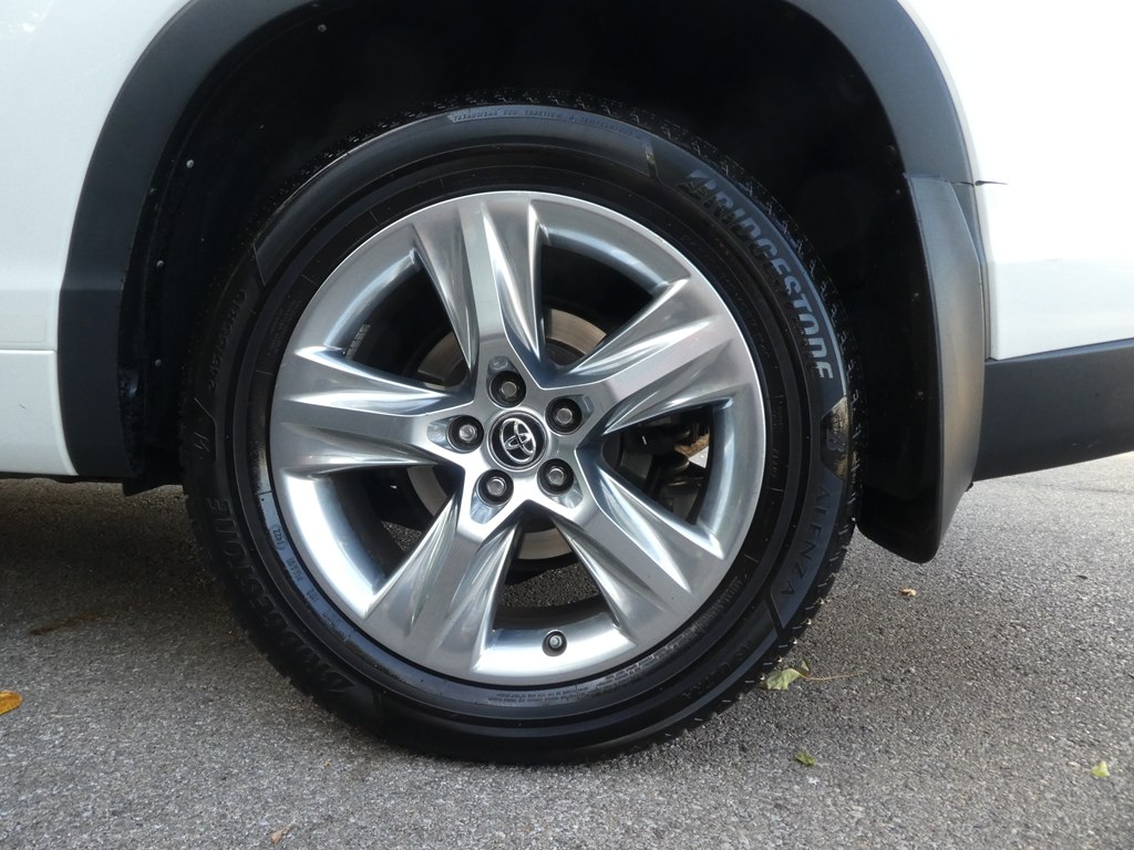 2016 Toyota Highlander Limited photo 39