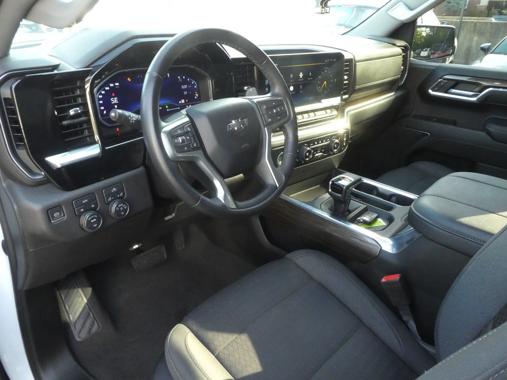 2023 Chevrolet Silverado 1500 RST Redline Edition photo 12