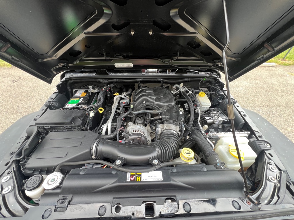 2015 Jeep Wrangler Sport photo 25