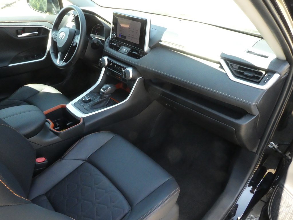 2024 Toyota RAV4 Adventure photo 17