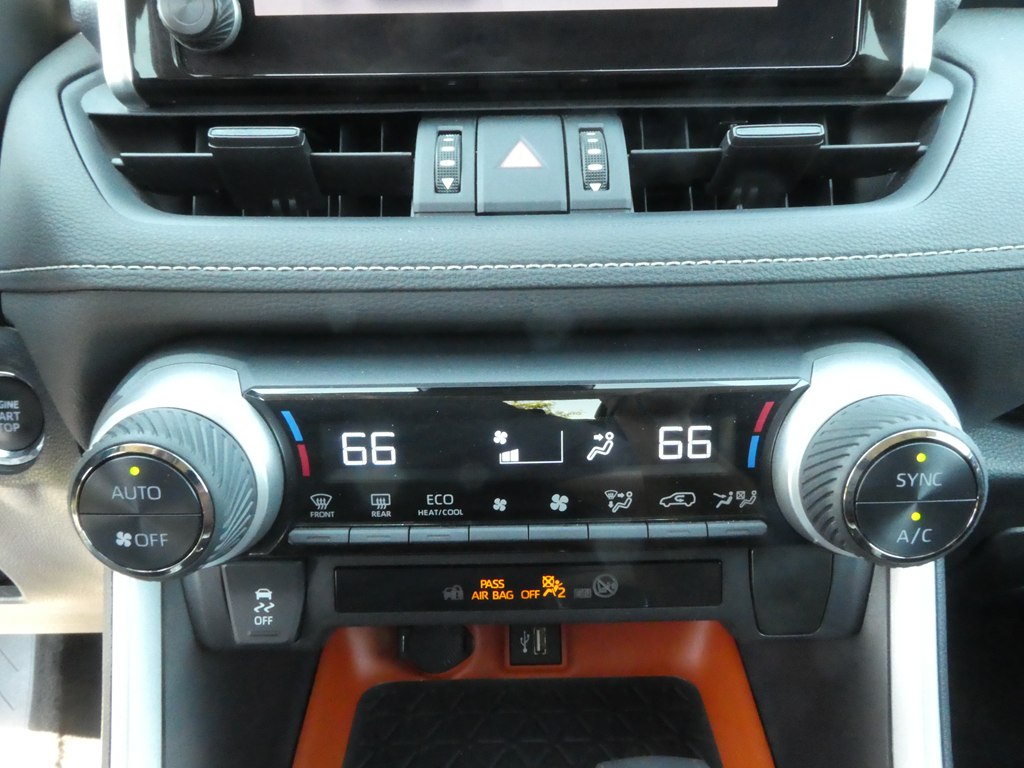 2024 Toyota RAV4 Adventure photo 25
