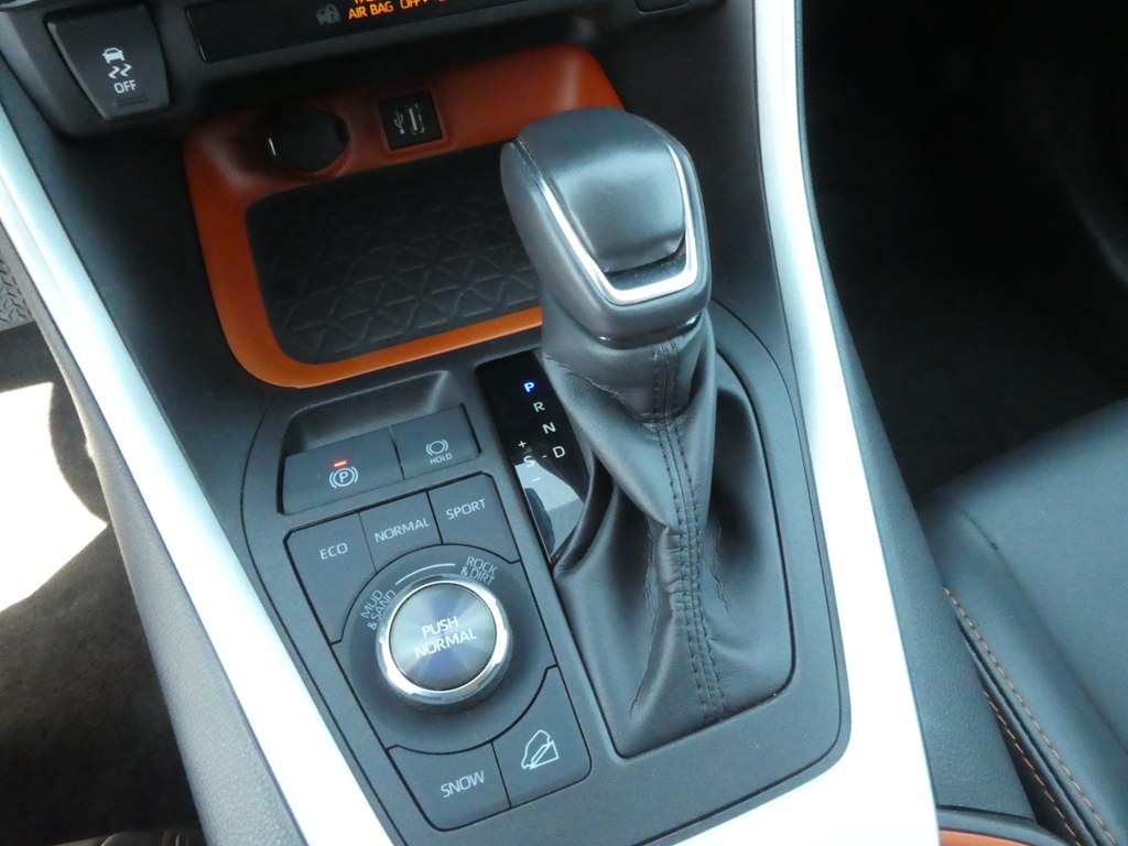 2024 Toyota RAV4 Adventure photo 26