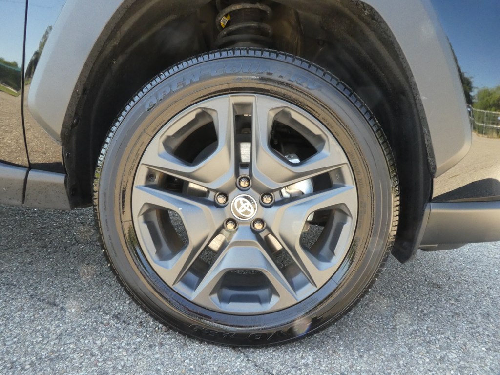 2024 Toyota RAV4 Adventure photo 34