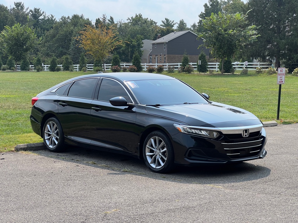 2022 Honda Accord LX photo 5