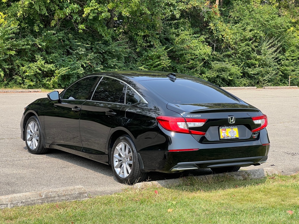 2022 Honda Accord LX photo 9