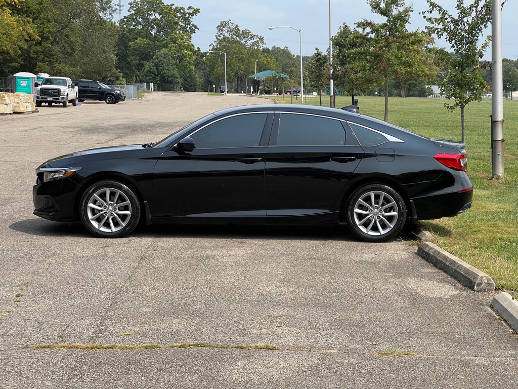 2022 Honda Accord LX photo 10