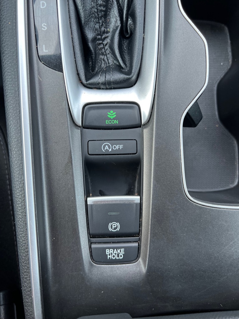 2022 Honda Accord LX photo 27
