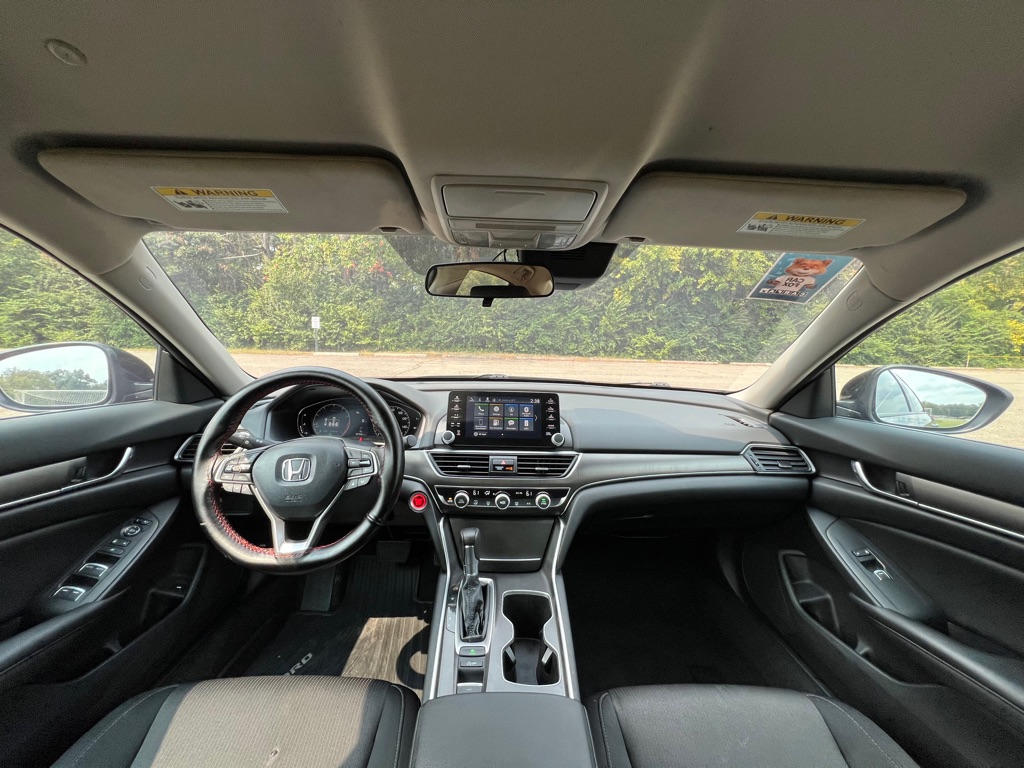 2022 Honda Accord LX photo 28