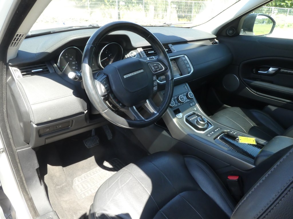 2018 Land Rover Range Rover Evoque SE photo 10