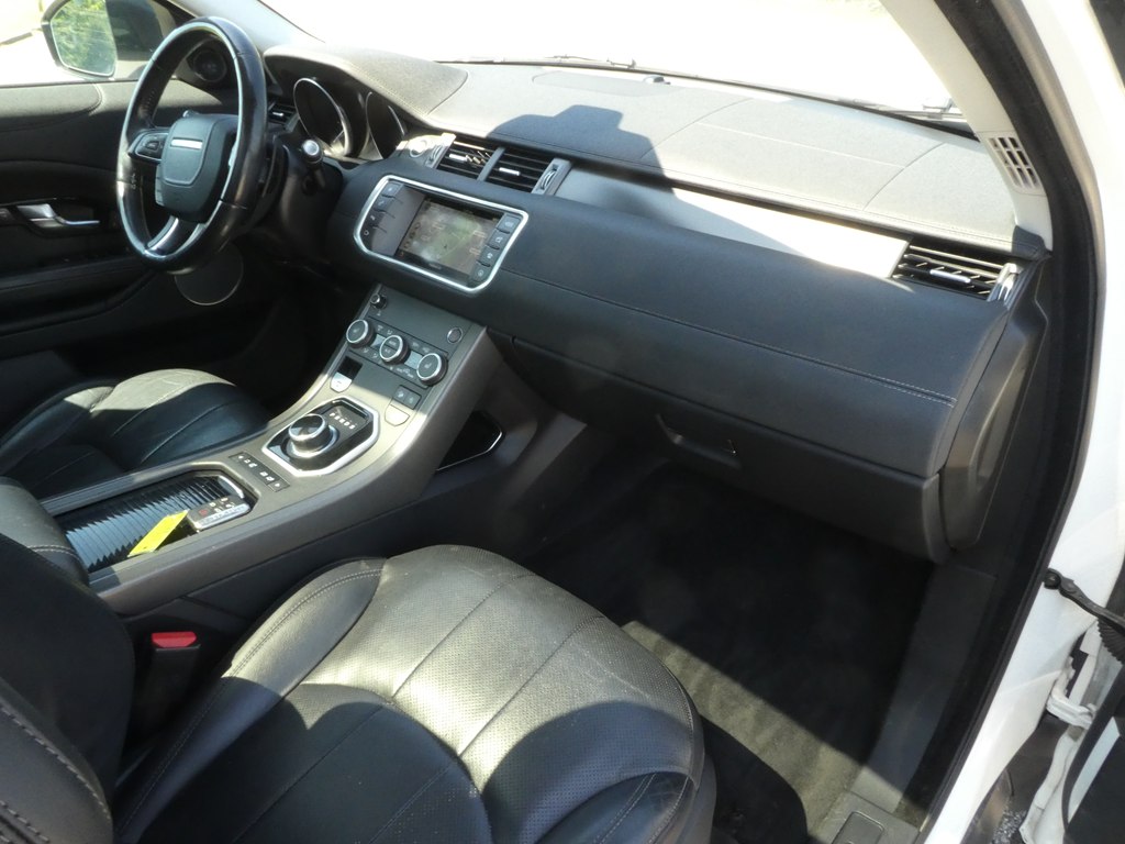 2018 Land Rover Range Rover Evoque SE photo 19