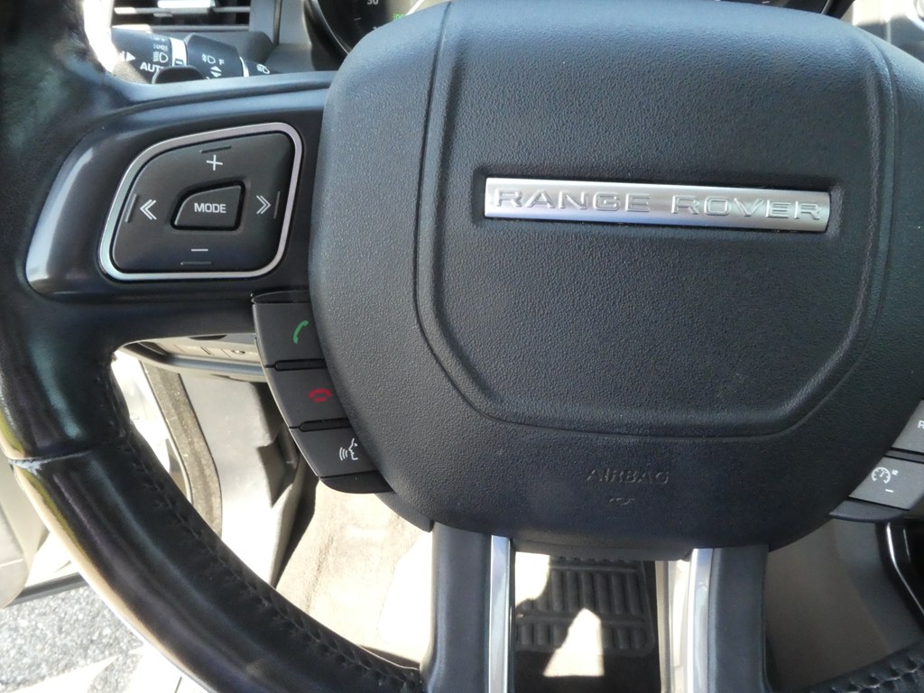 2018 Land Rover Range Rover Evoque SE photo 23