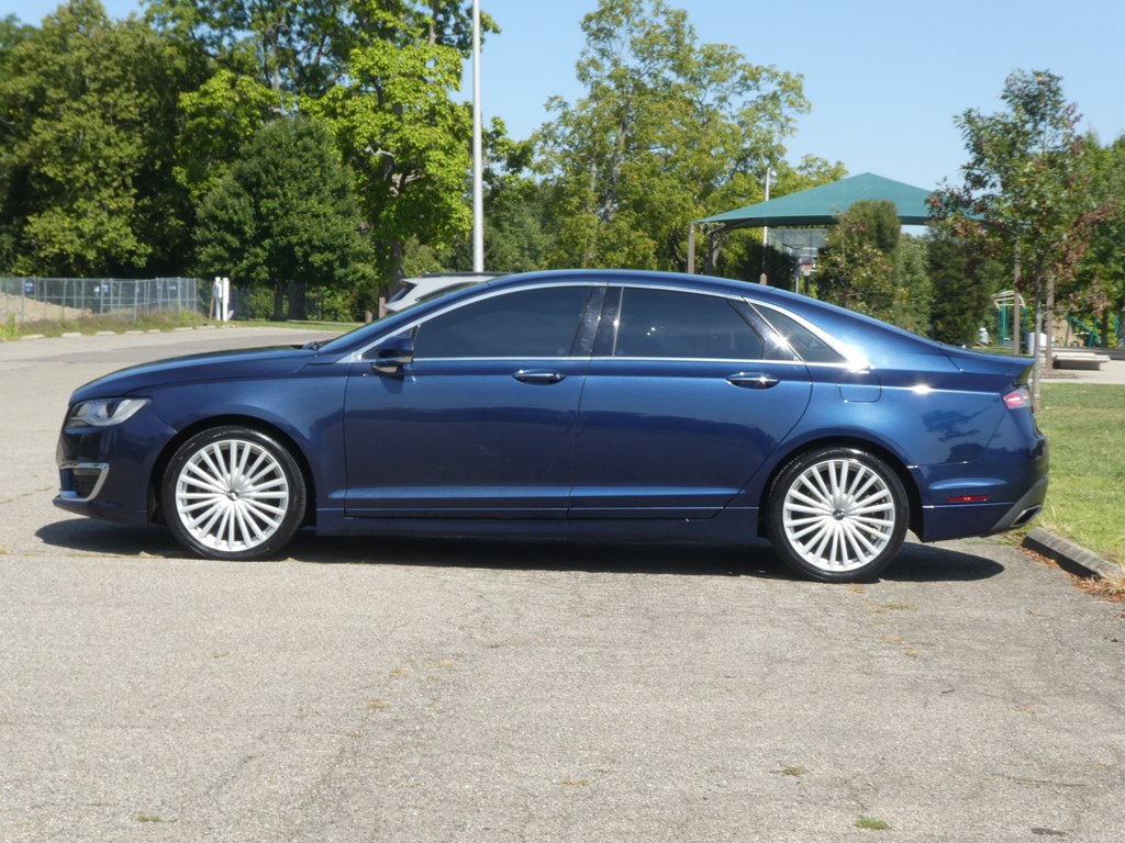 2017 Lincoln MKZ Reserve photo 5