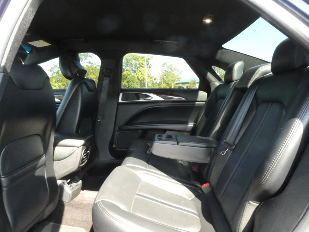 2017 Lincoln MKZ Reserve photo 12