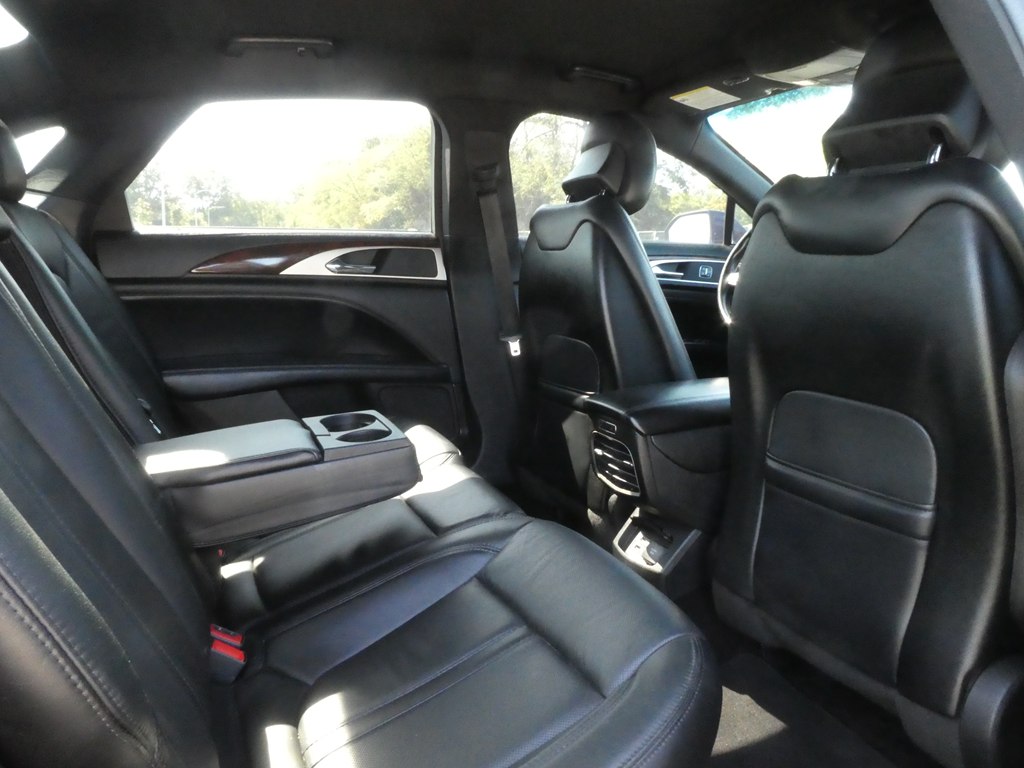 2017 Lincoln MKZ Reserve photo 13