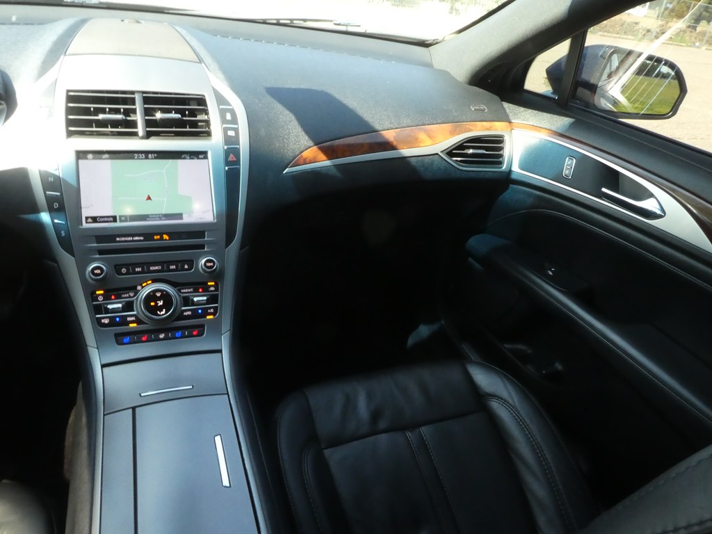 2017 Lincoln MKZ Reserve photo 24