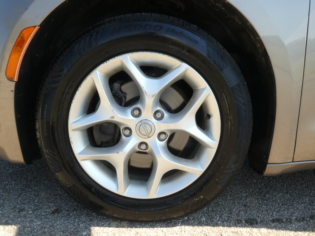 2017 Chrysler Pacifica Touring L photo 29