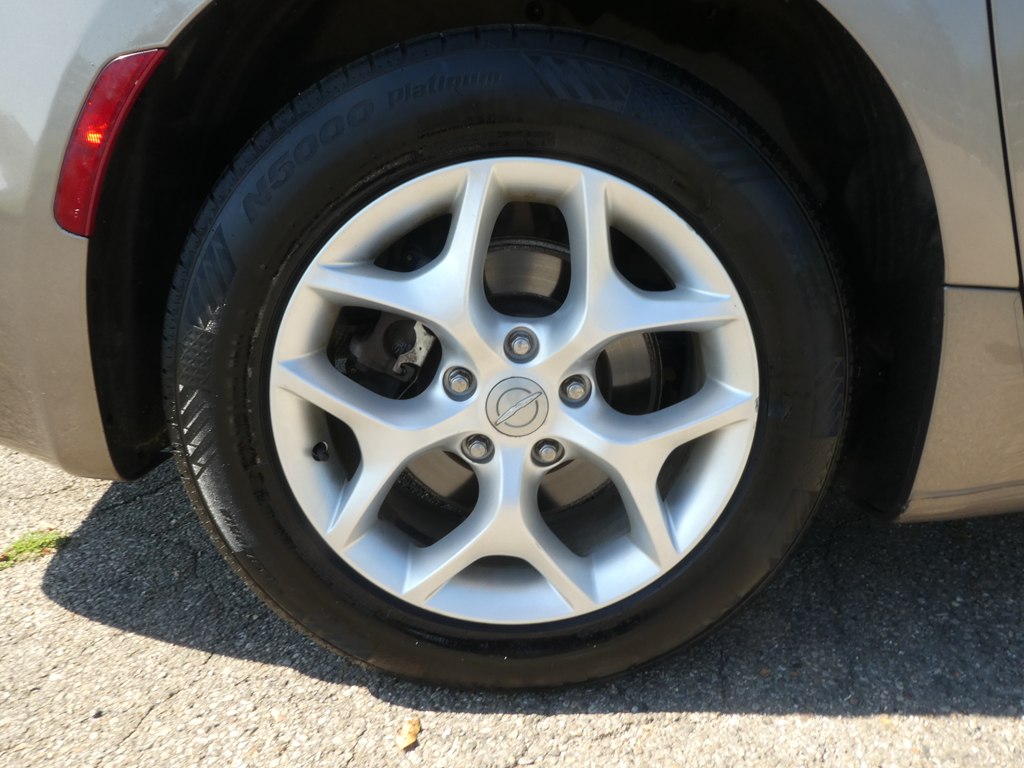 2017 Chrysler Pacifica Touring L photo 31