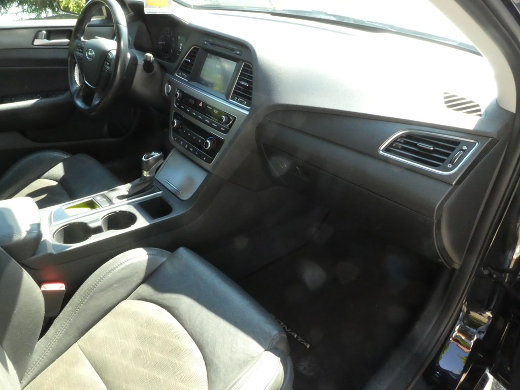 2017 Hyundai Sonata Sport Limited 2.0T photo 17