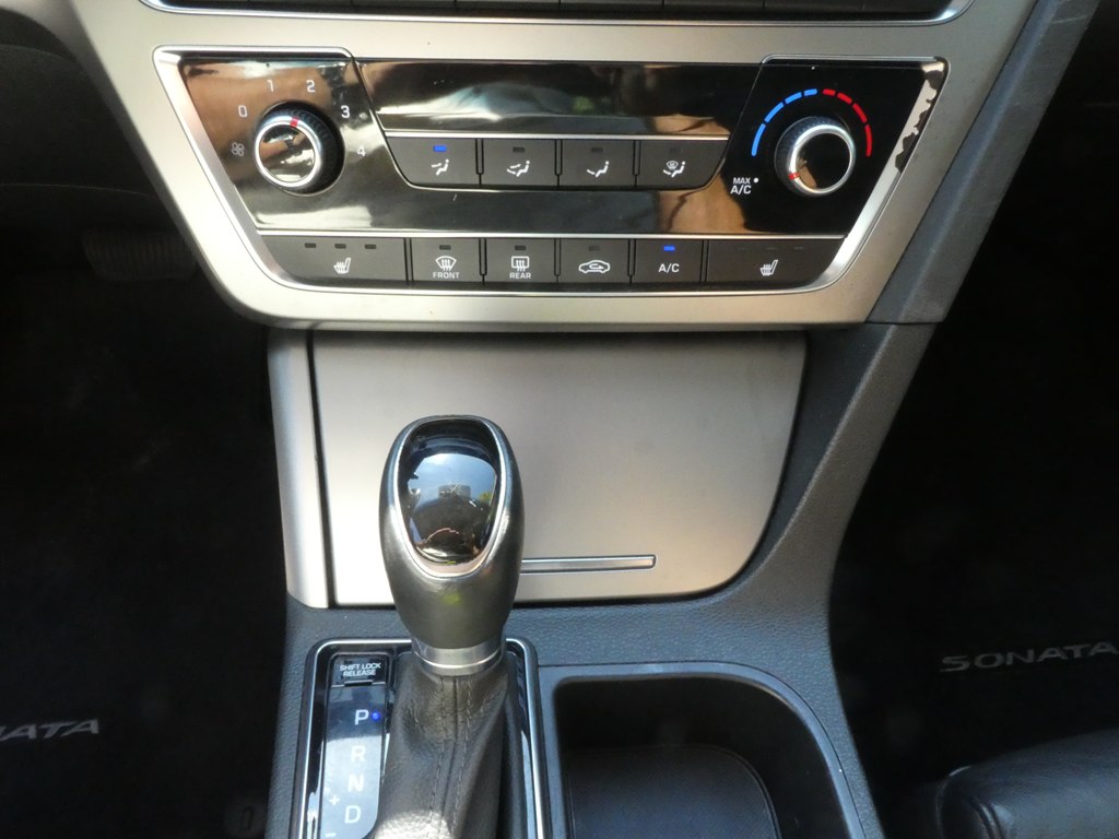 2017 Hyundai Sonata Sport Limited 2.0T photo 24