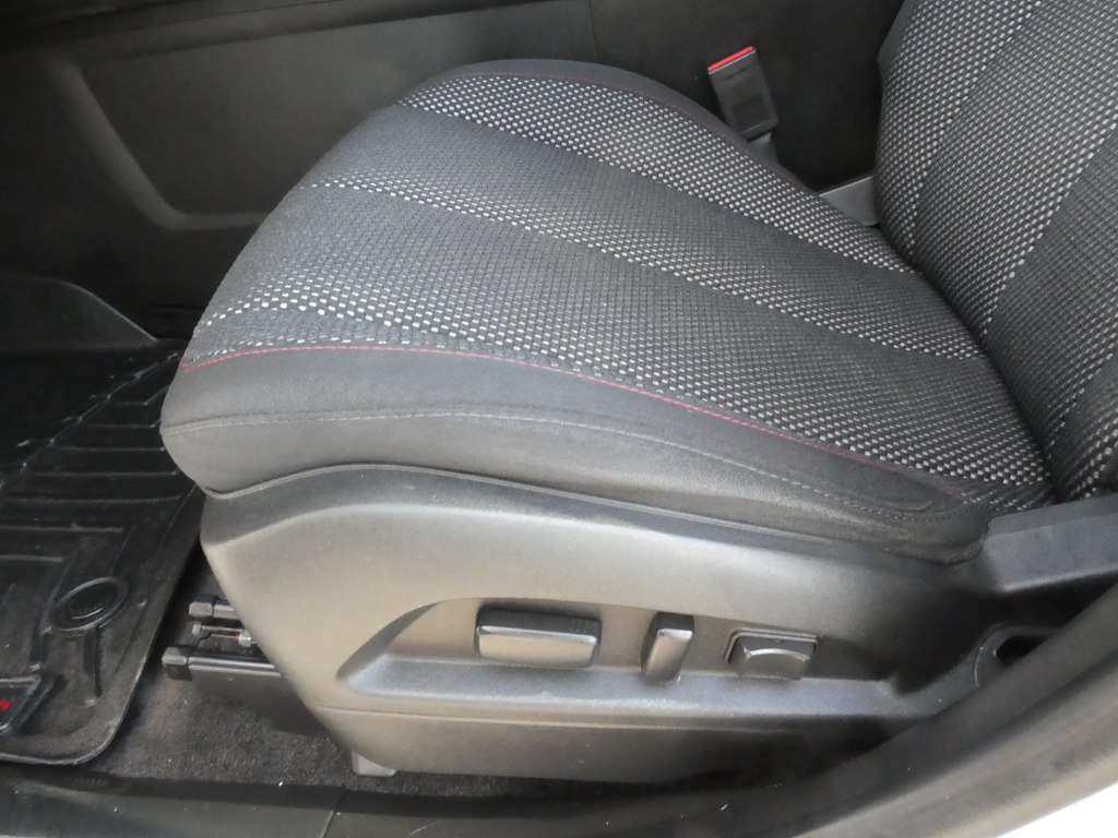 2016 Chevrolet Equinox LT photo 13