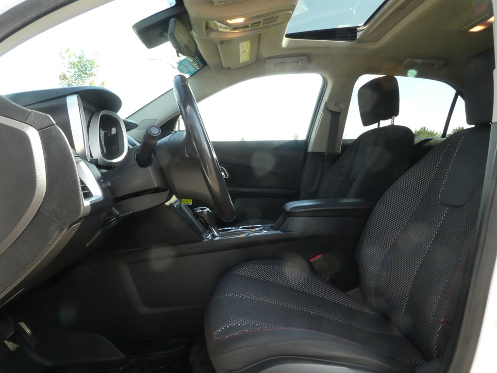 2016 Chevrolet Equinox LT photo 14