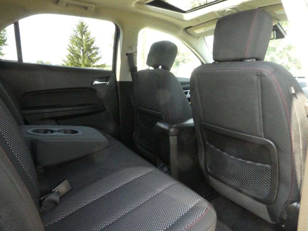 2016 Chevrolet Equinox LT photo 18