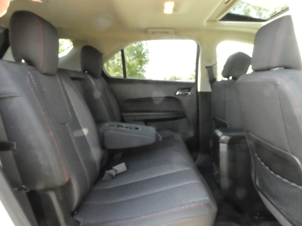 2016 Chevrolet Equinox LT photo 19