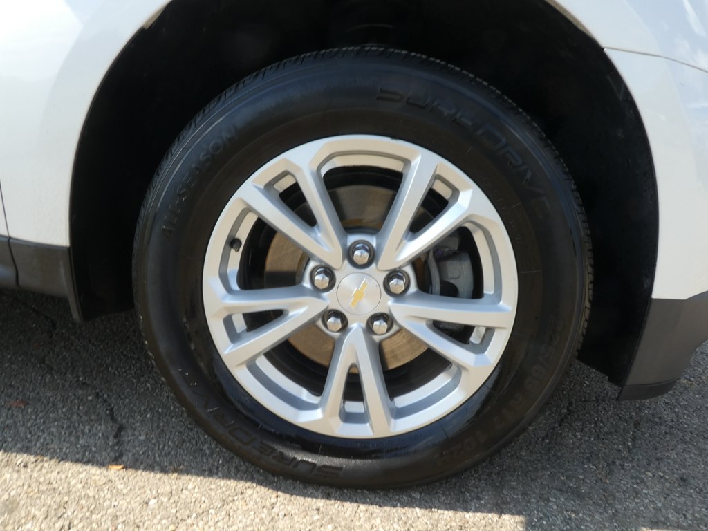 2016 Chevrolet Equinox LT photo 35