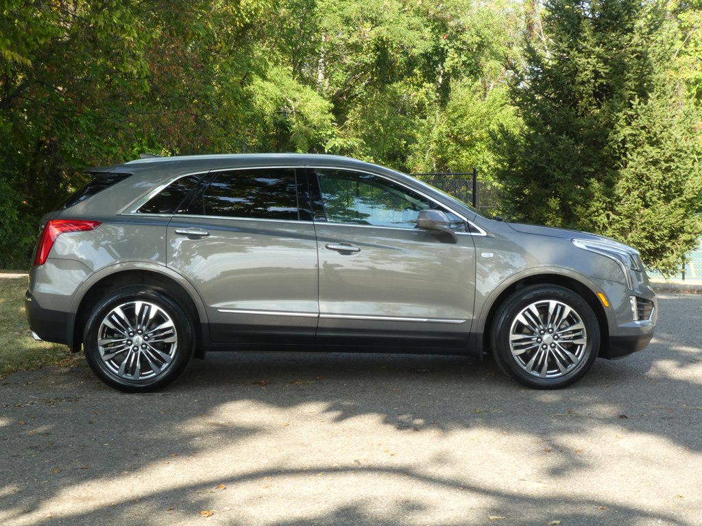 2017 Cadillac XT5 Premium Luxury photo 4