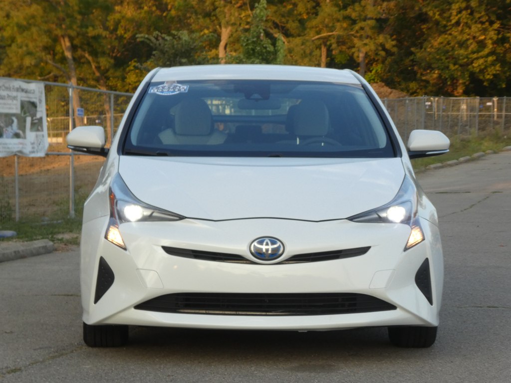 2017 Toyota Prius Two Eco Three Four Touring photo 2