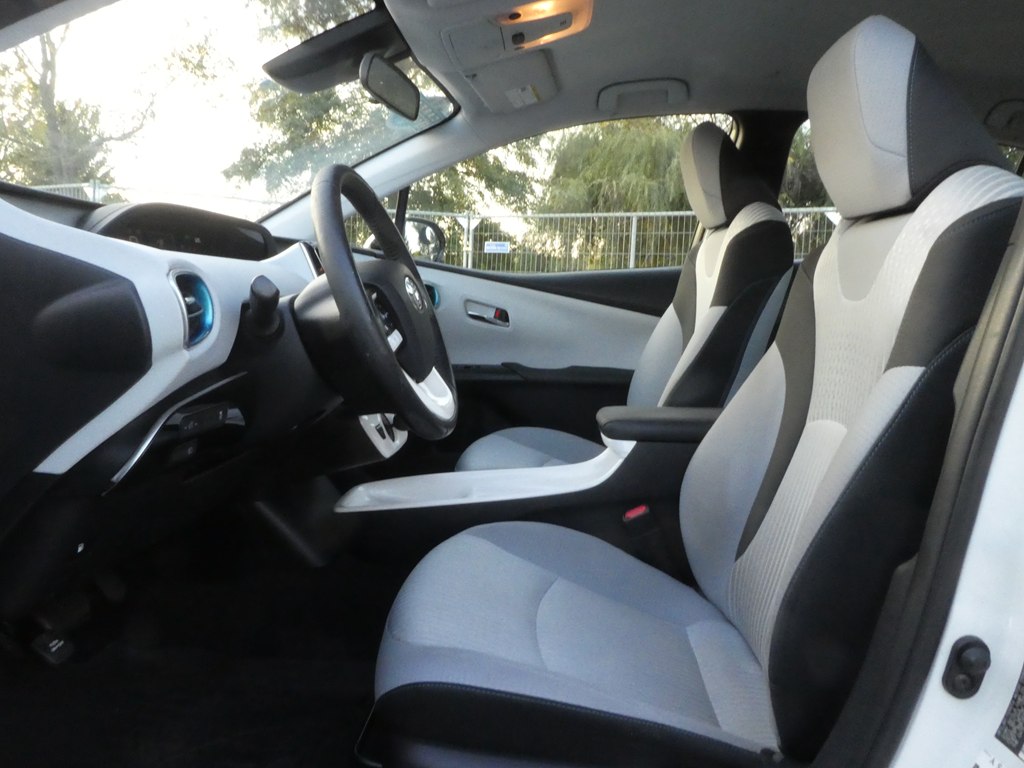 2017 Toyota Prius Two Eco Three Four Touring photo 13
