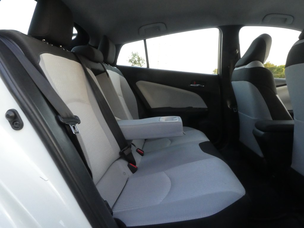 2017 Toyota Prius Two Eco Three Four Touring photo 17