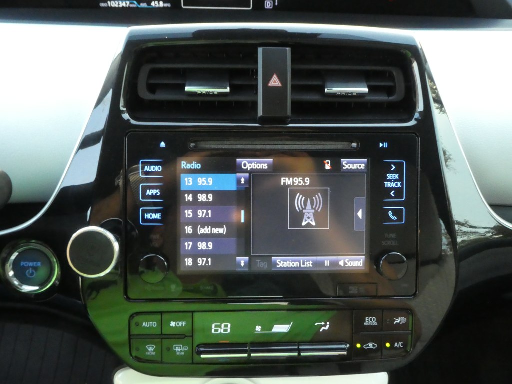 2017 Toyota Prius Two Eco Three Four Touring photo 20