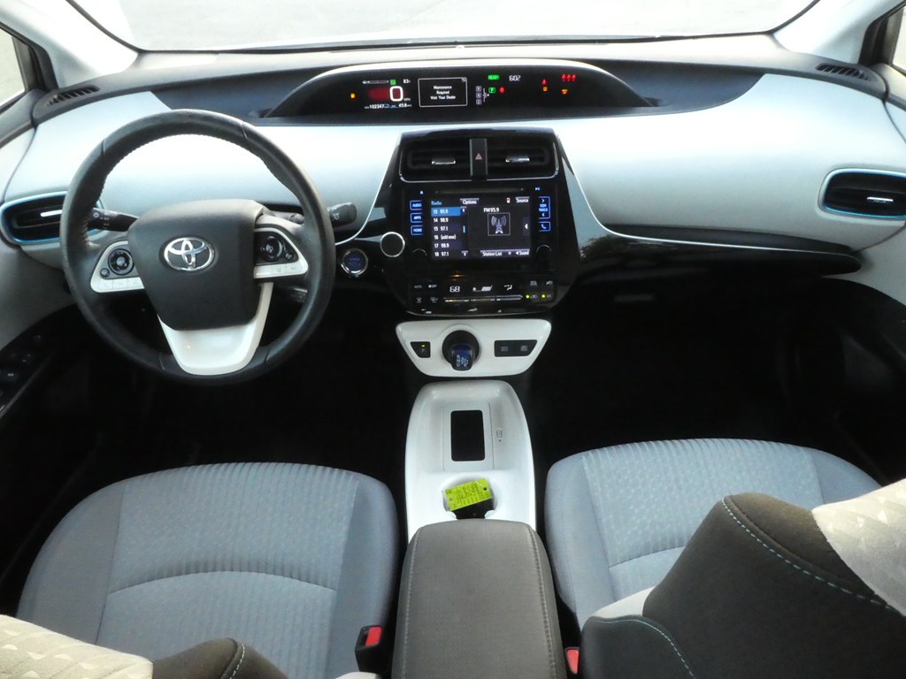 2017 Toyota Prius Two Eco Three Four Touring photo 25