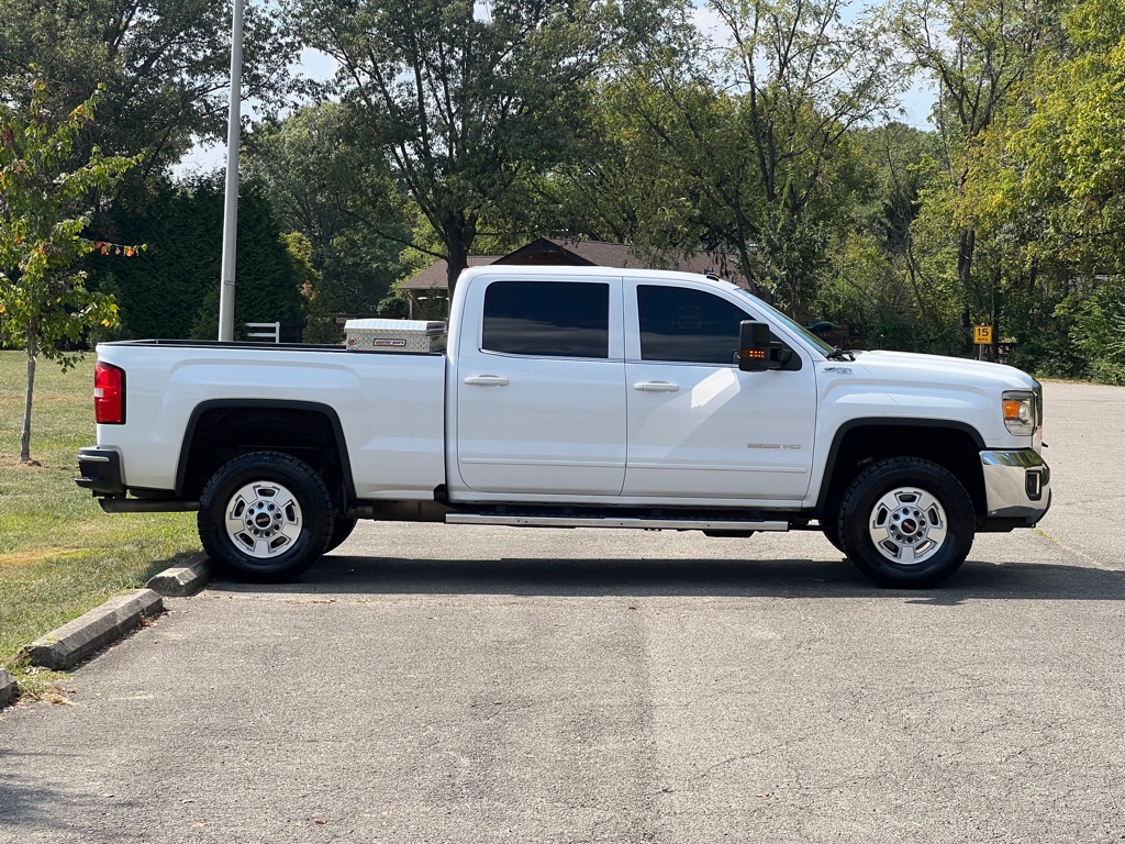 2016 Gmc Sierra SLE photo 5