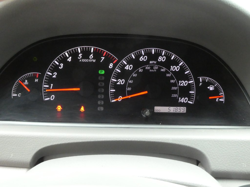 2005 Toyota Camry LE photo 21