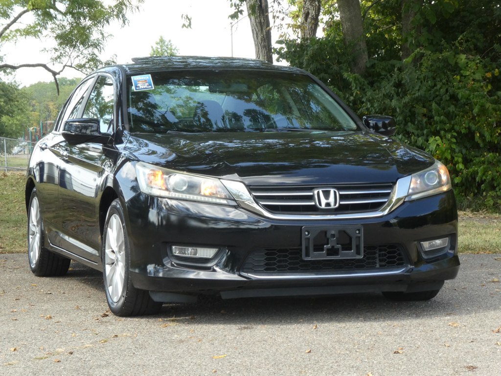2013 Honda Accord EX photo 2